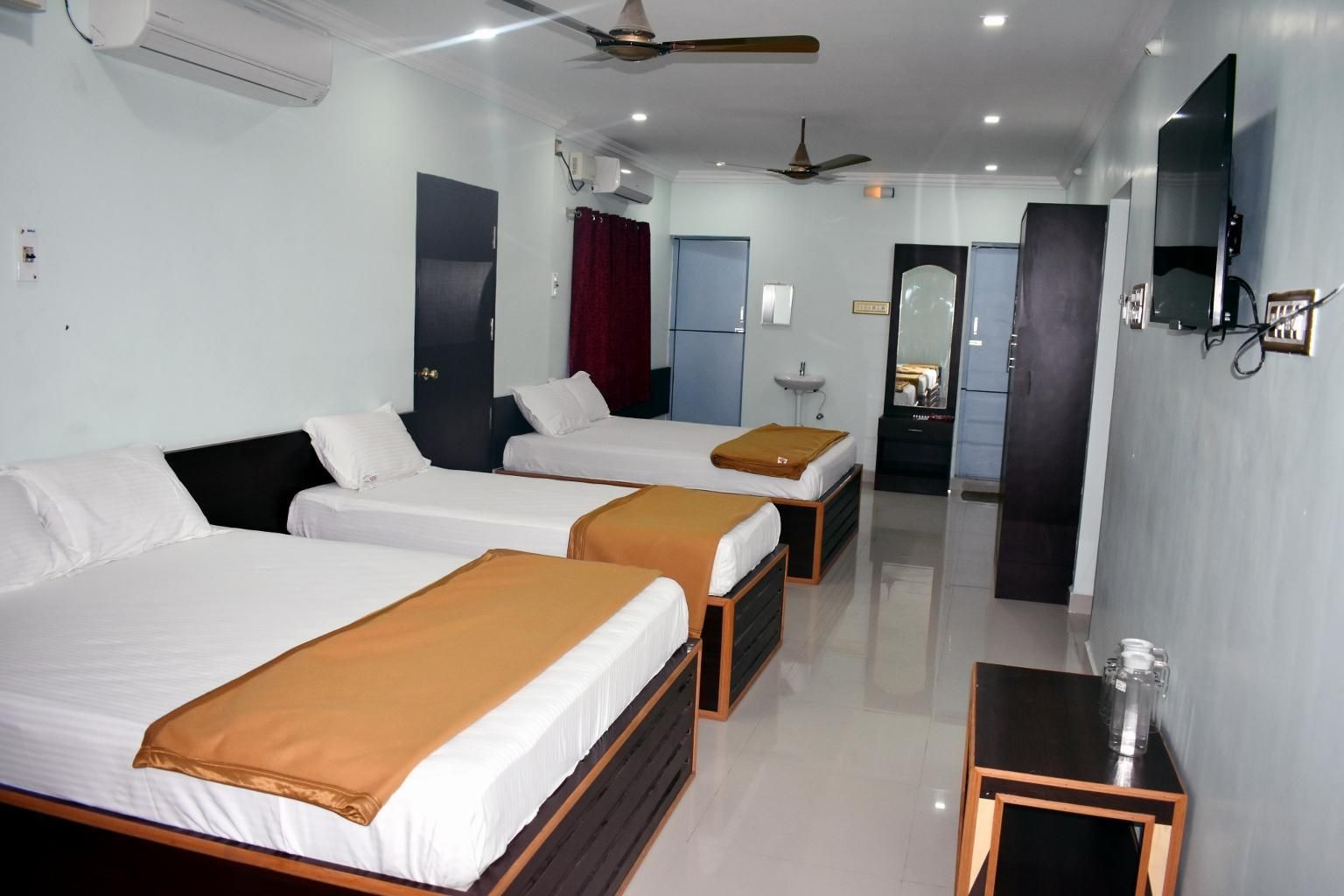 Superior Room for 6 People