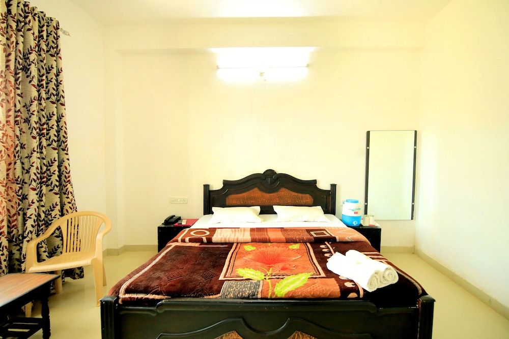 Rang Bhawan Inn- A Lake View Hotel Double Room 2