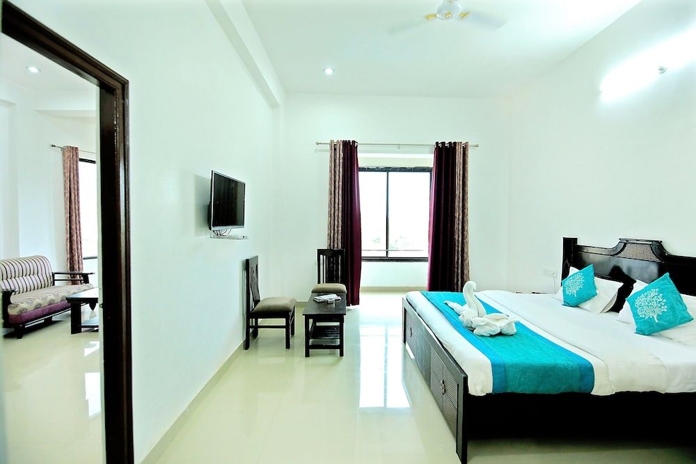 Rang Bhawan Inn- A Lake View Hotel Superior Double Room 3