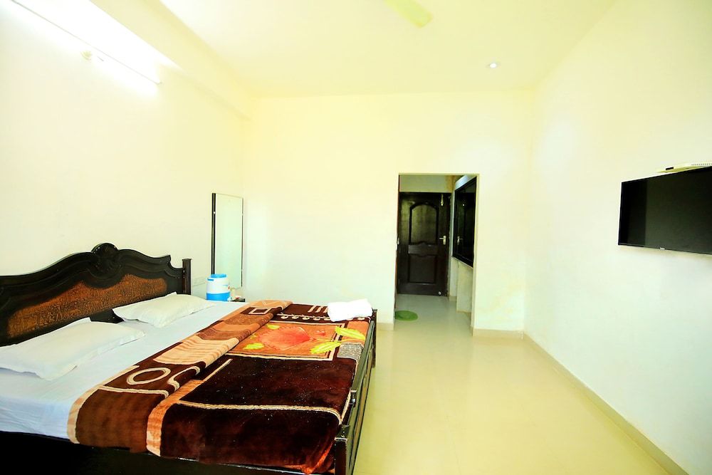 Rang Bhawan Inn- A Lake View Hotel Double Room