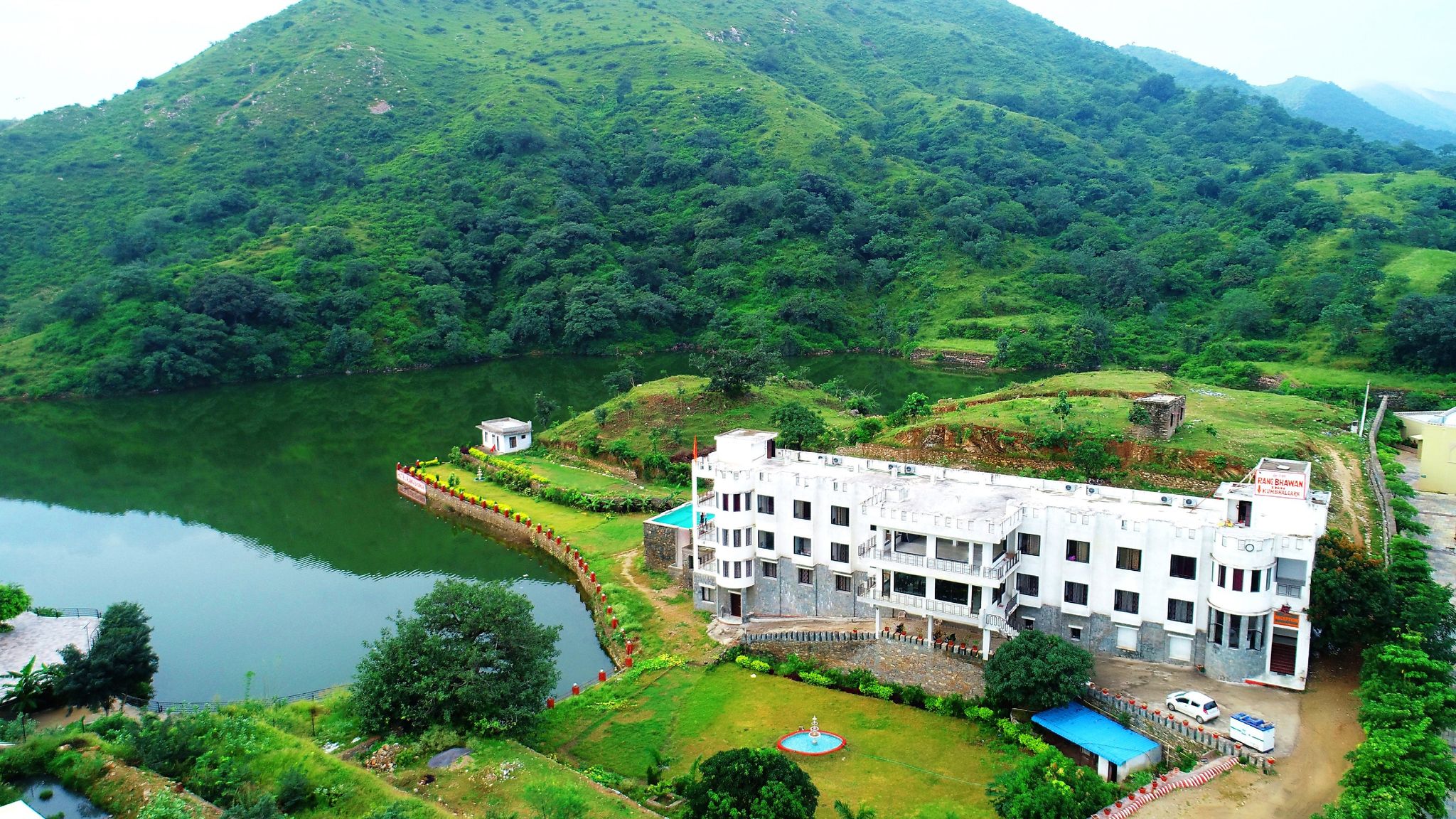 undefined Rang Bhawan Inn- A Lake View Hotel 3