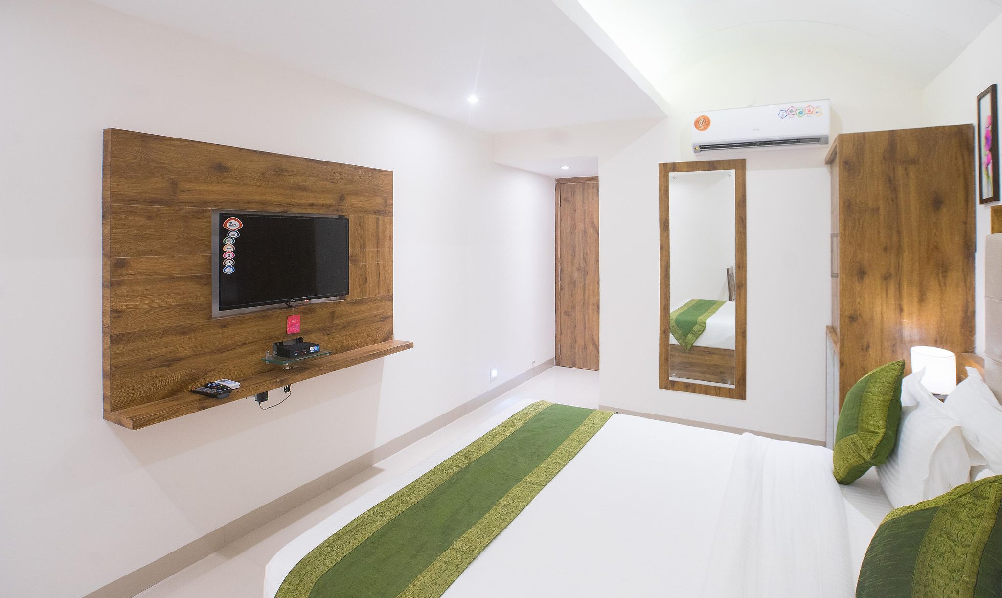 Treebo Amber International Economy Double Room 2