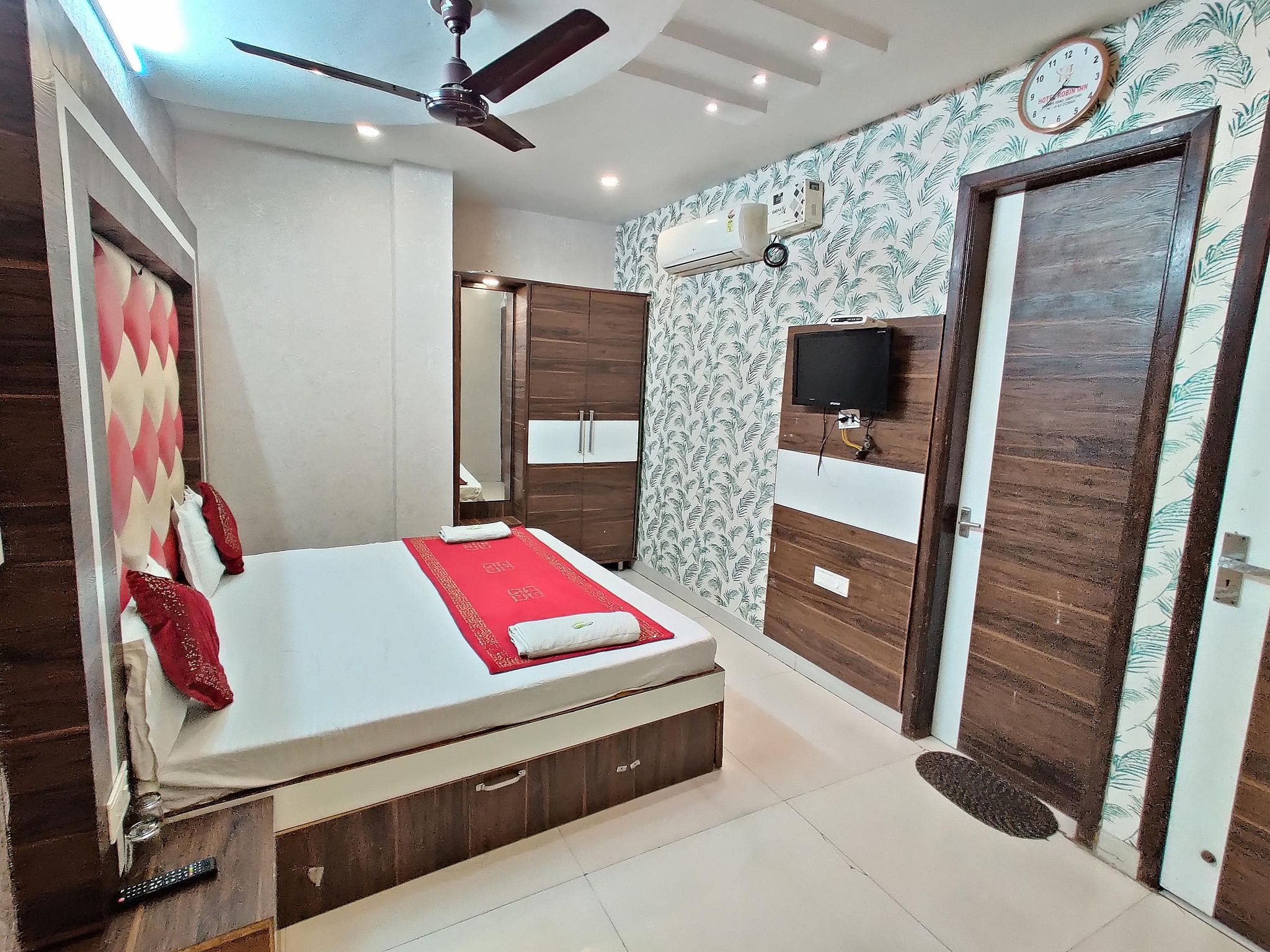 Hotel Robin Inn Standard NON-Ac Room  5