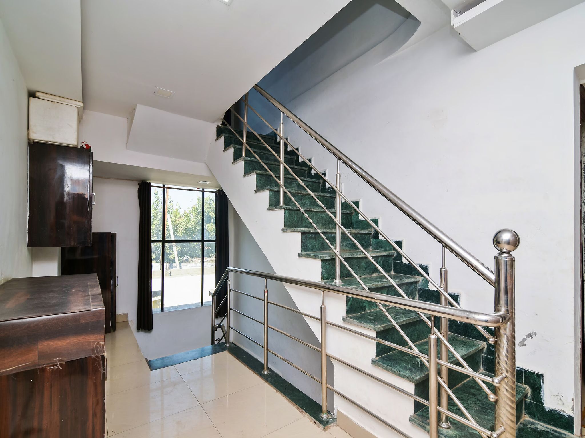 undefined Hotel TGI Inn Sheekhar 2