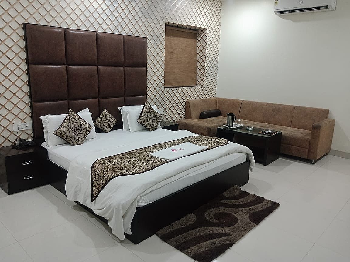 undefined Hotel Mandakini Lush 5
