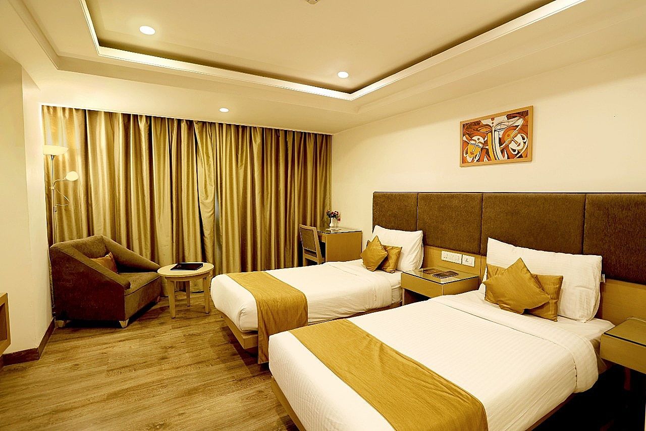 Royale Lalit Hotel Deluxe Room 7