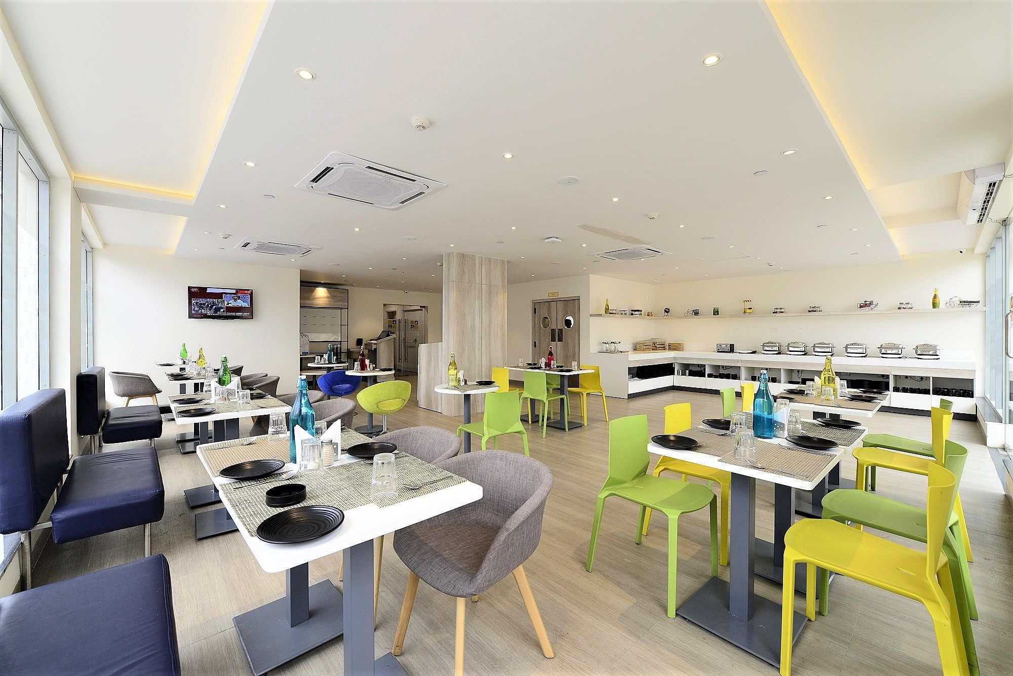 Food & Dining