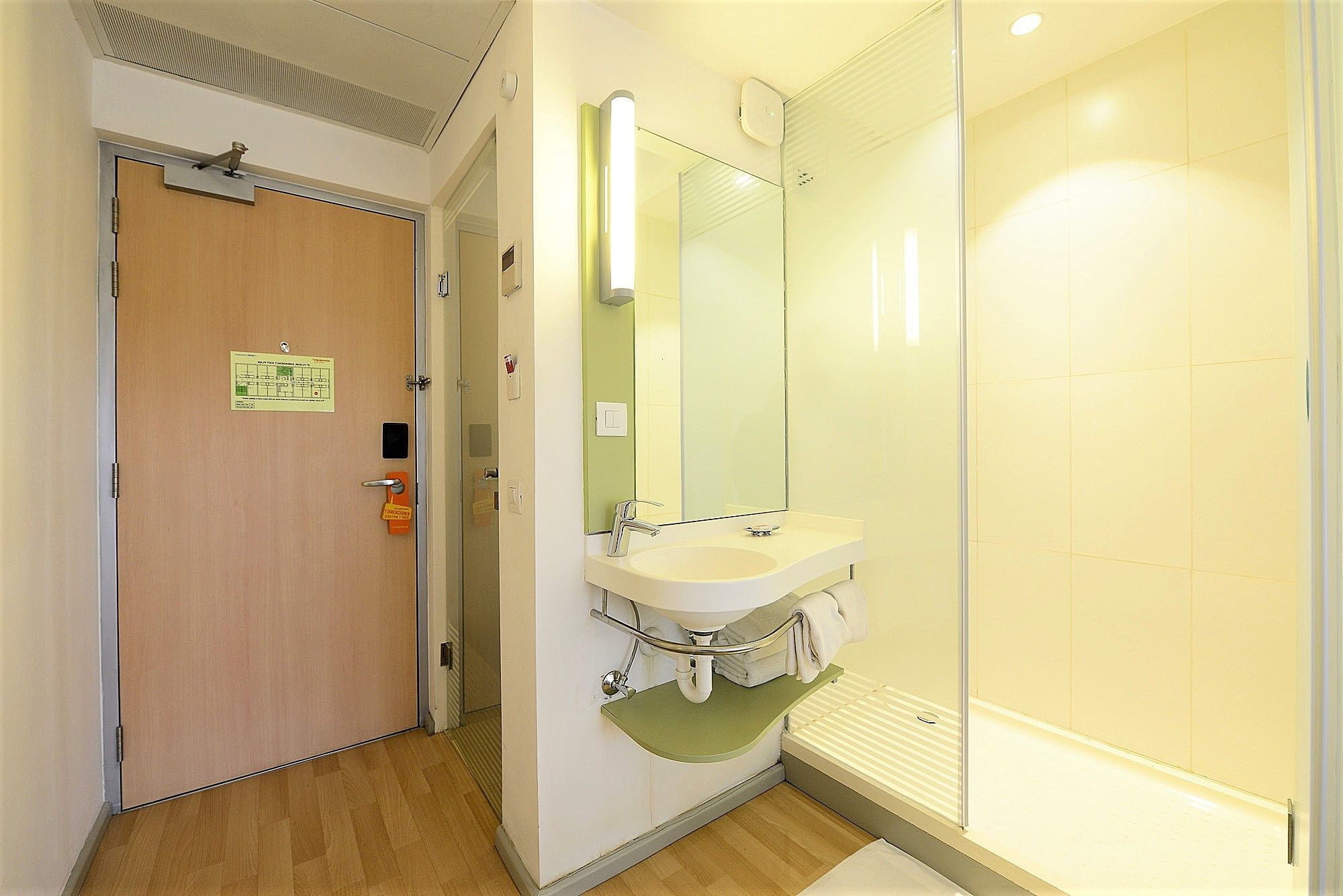 Ginger Lucknow Standard Twin Room 5