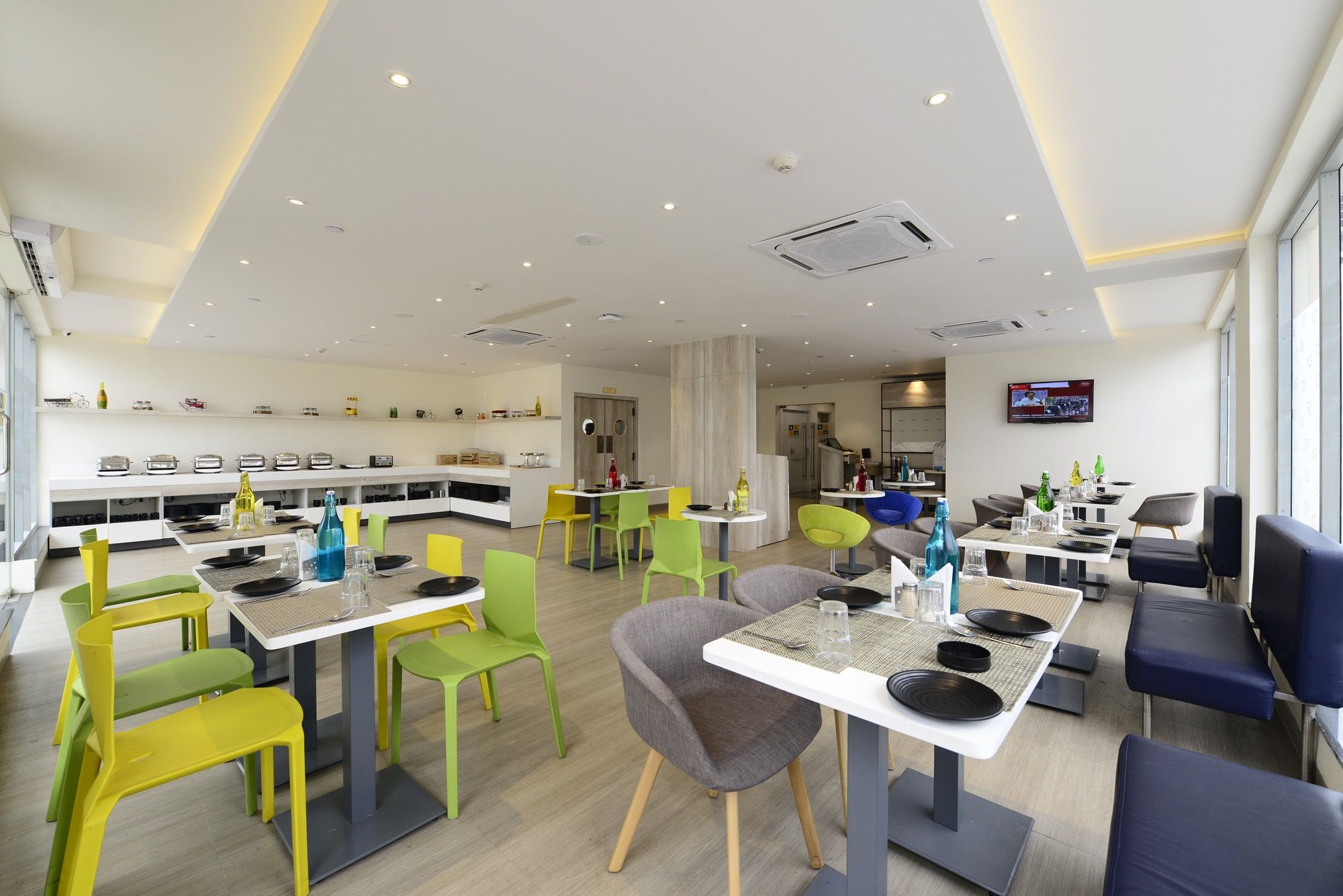 Food & Dining