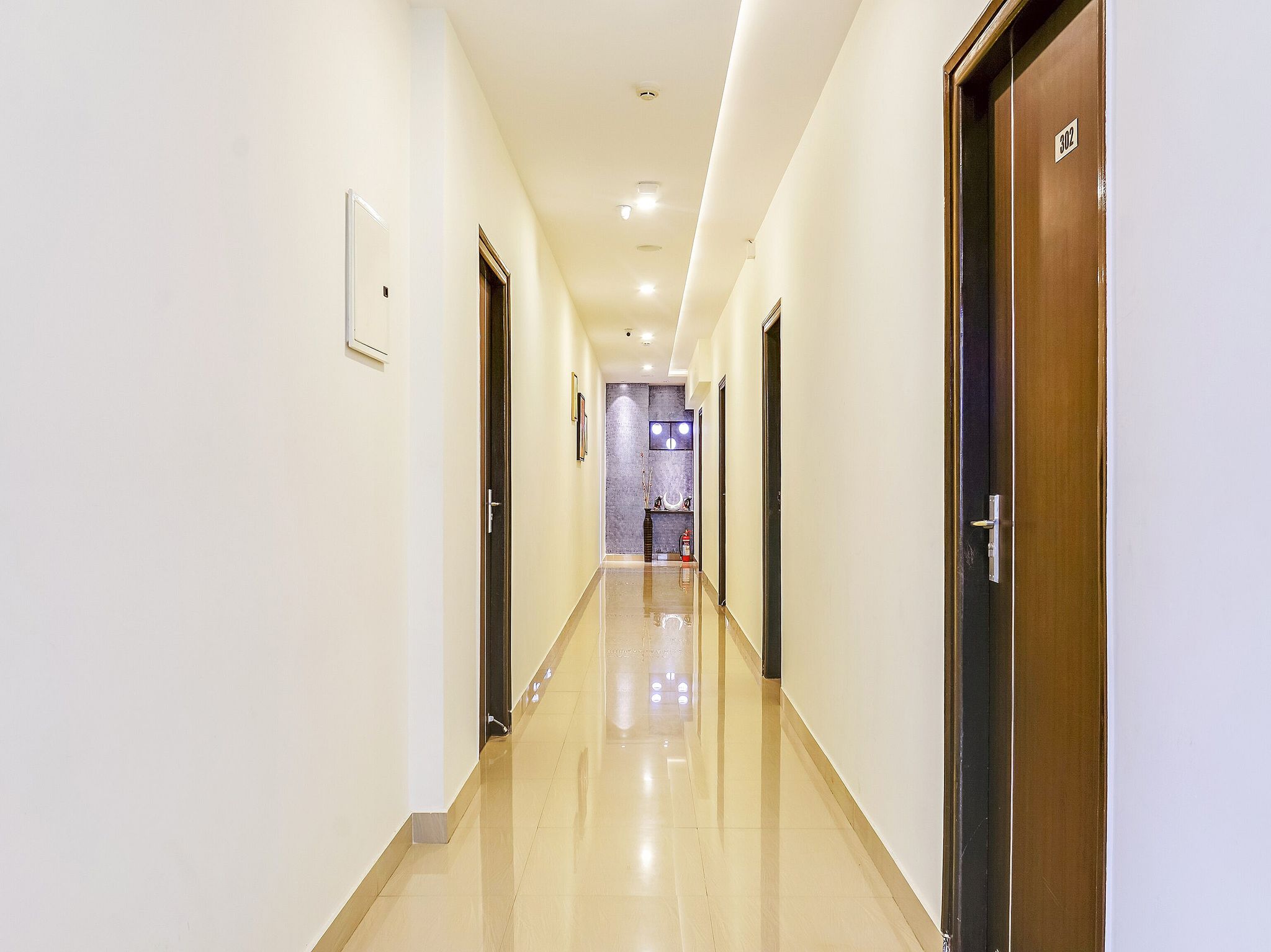 undefined Ajantha Komforts 4