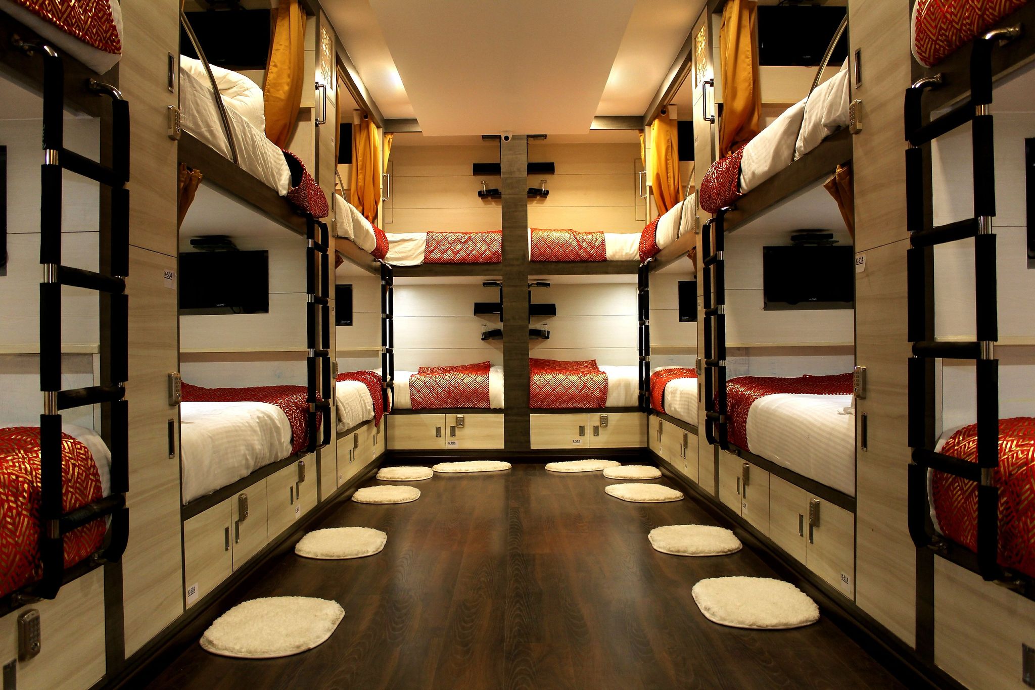 Hotel Kama International KO2 Cabins / Bunk Bed Dormitory