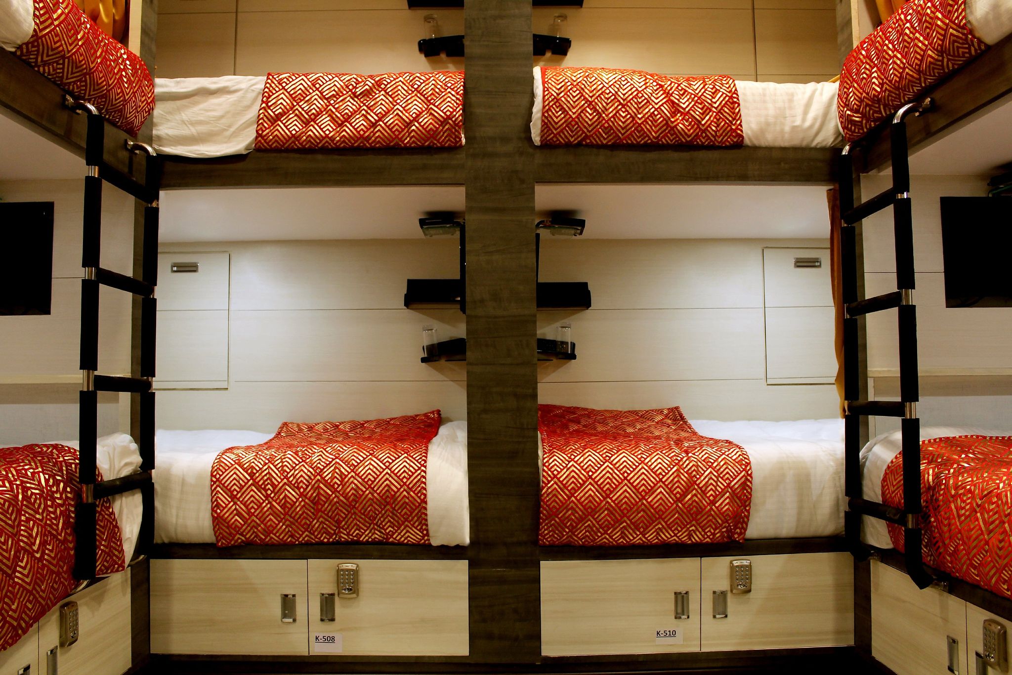 Hotel Kama International KO2 Cabins / Bunk Bed Dormitory 3