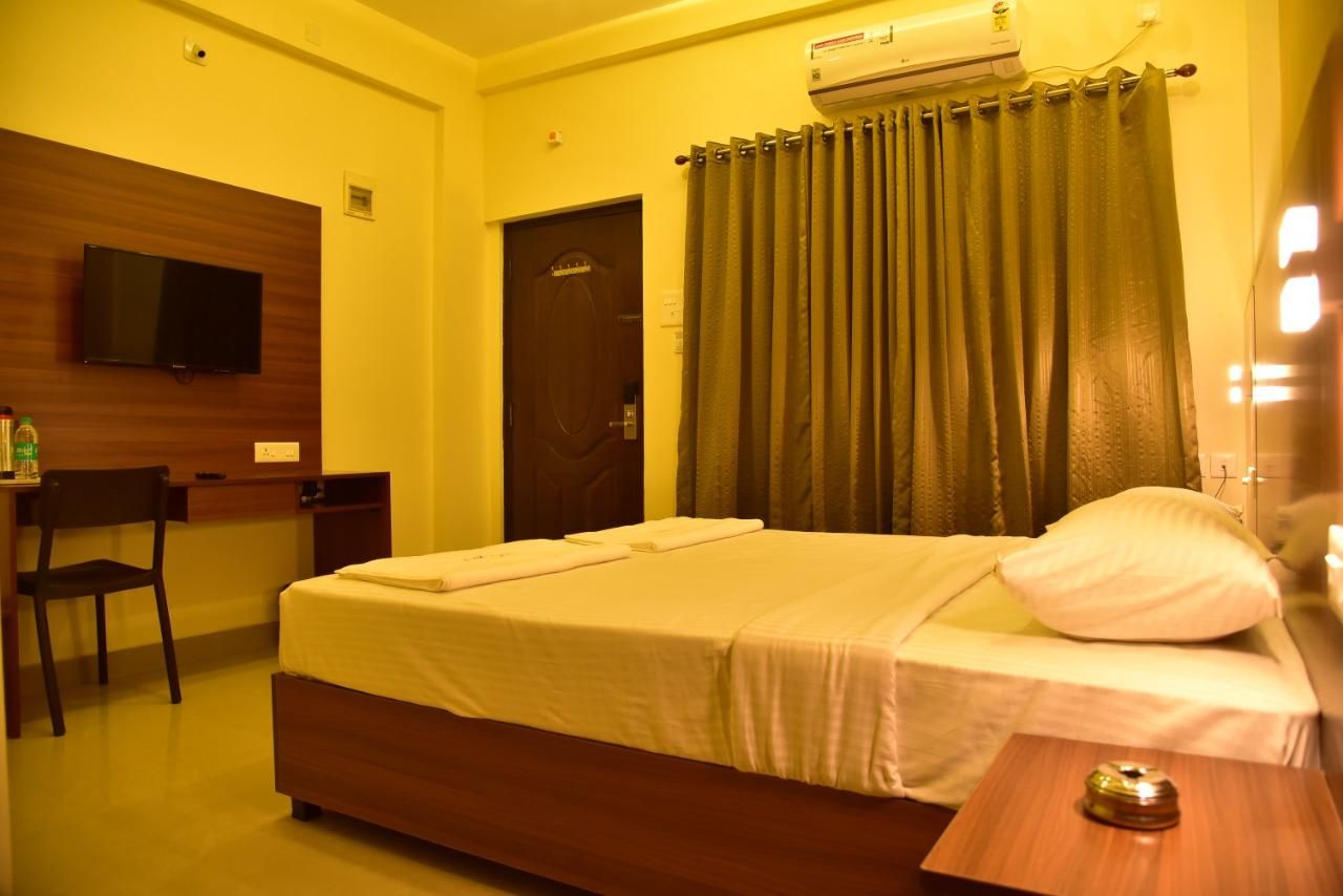 Hotel Citywalk Residency Deluxe Double Room 5