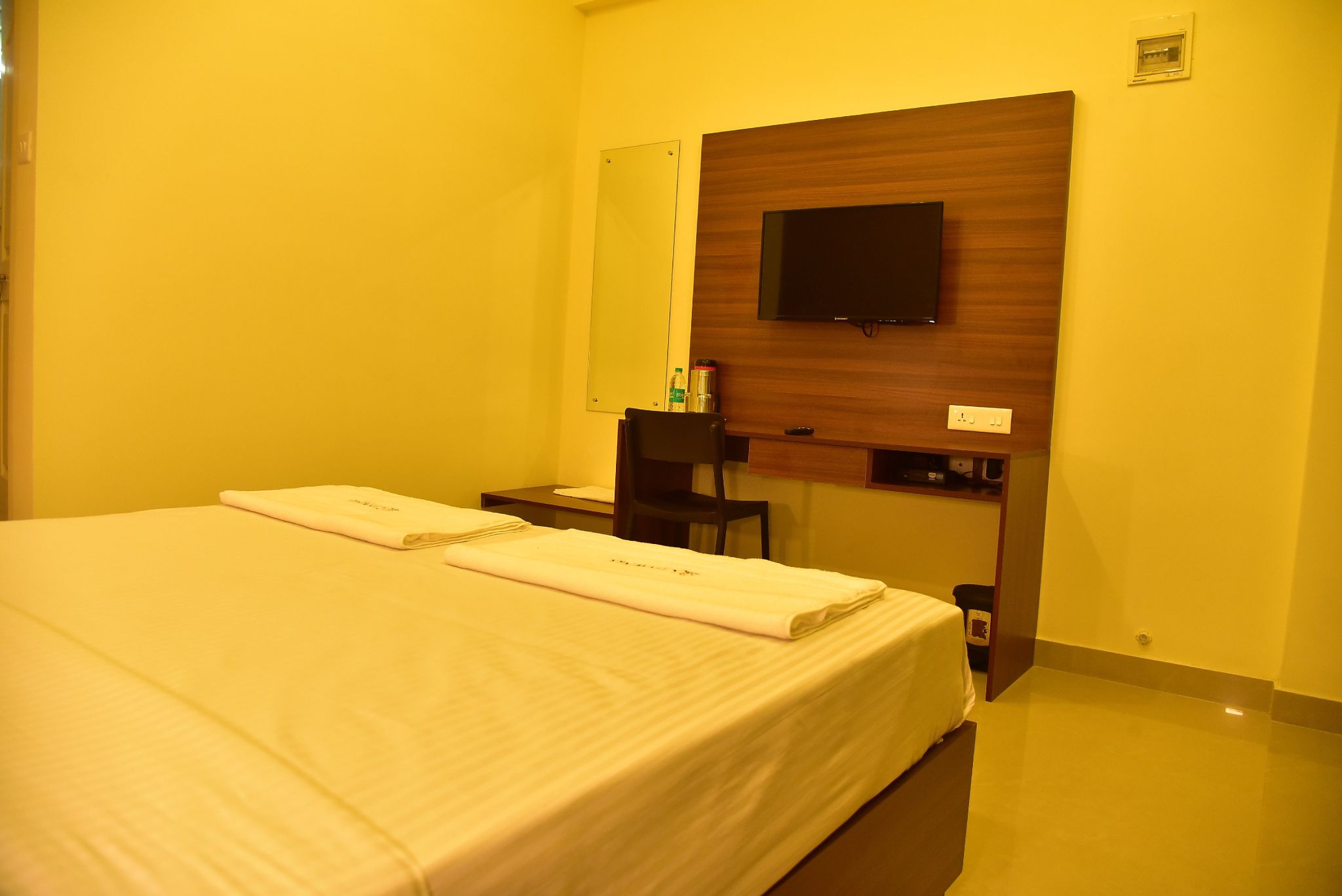 Hotel Citywalk Residency Deluxe Double Room 2