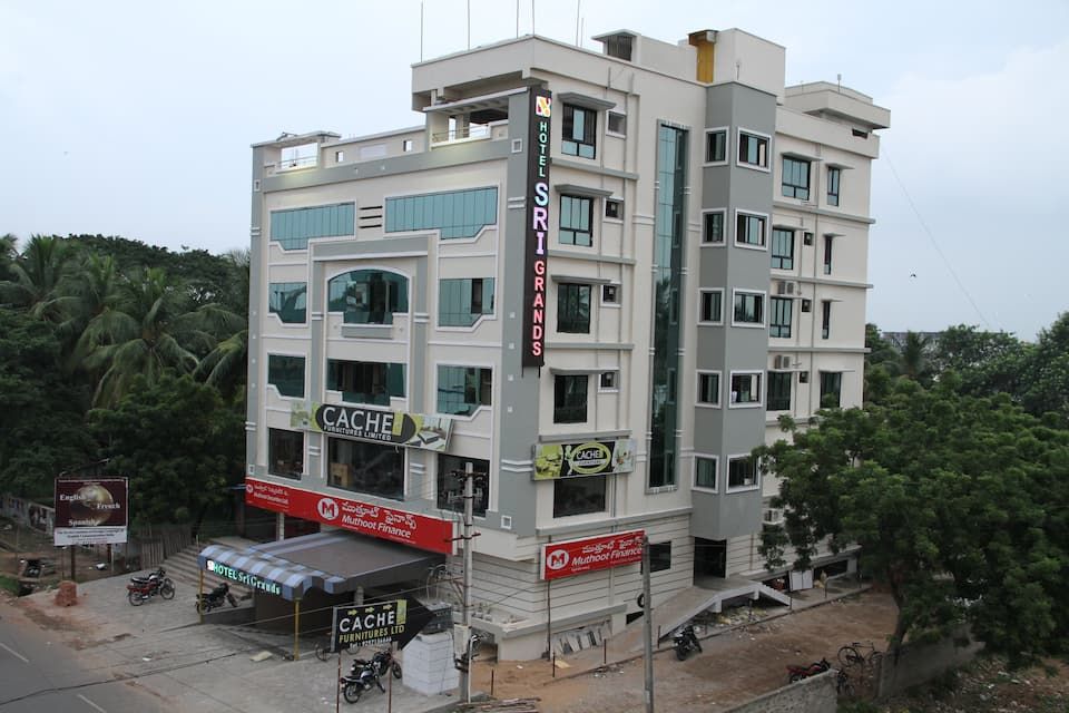 Hotel Sri Grands