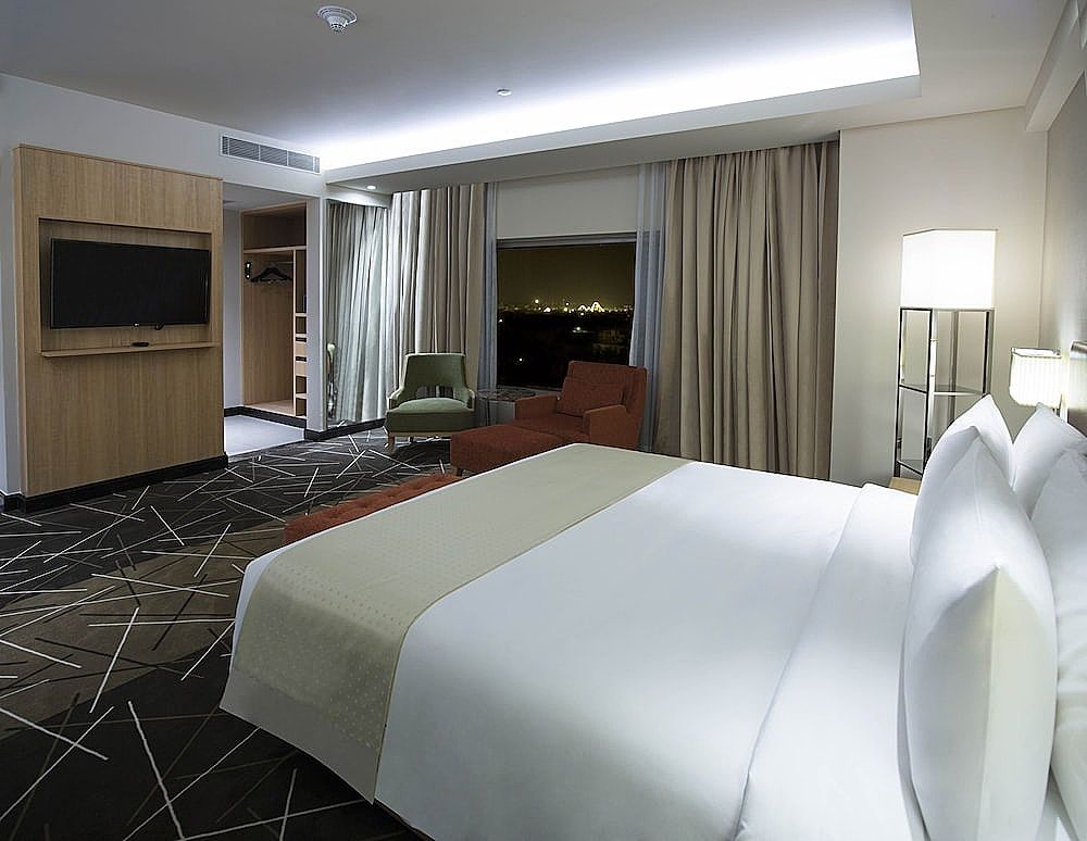 Suite, 1 King Bed