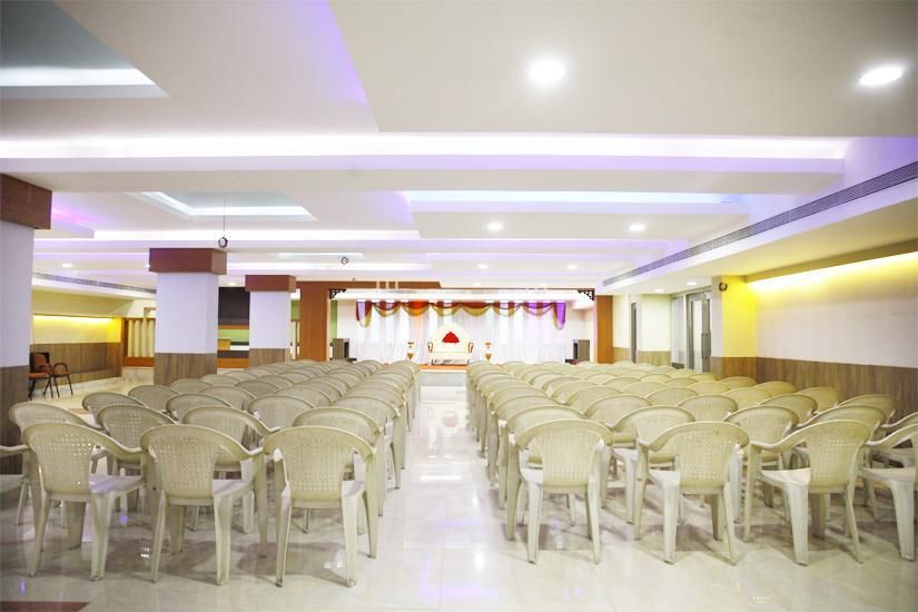undefined Hotel Bhimas 5