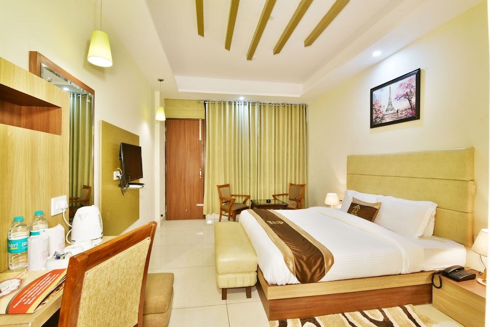 SS Resorts Deluxe Room, 1 Queen Bed, Non Smoking 3
