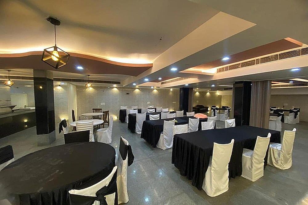 undefined Airport Hotel Vishal Residency 4