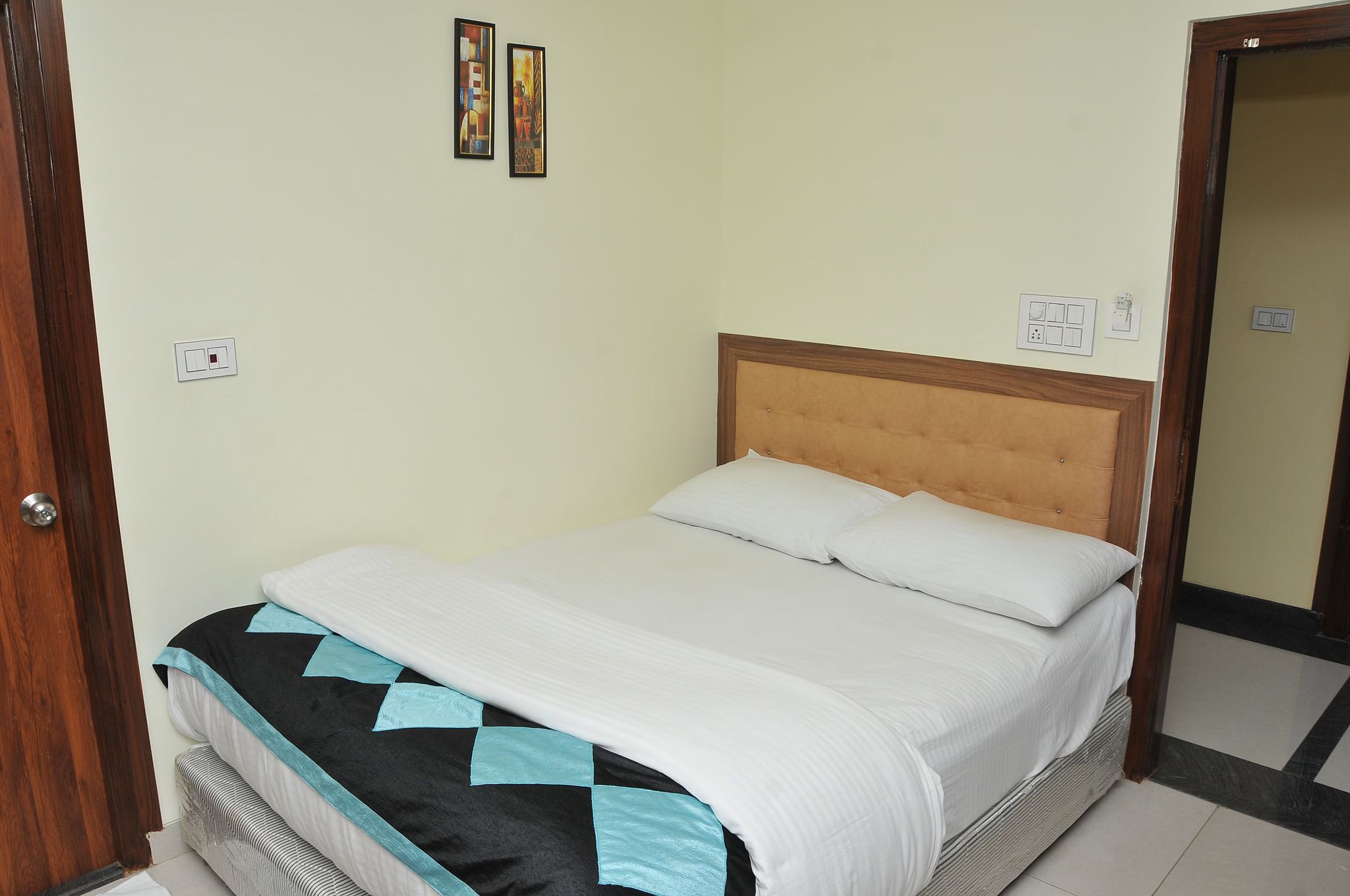 Hotel Pasupala Grand Ac Deluxe Room 3