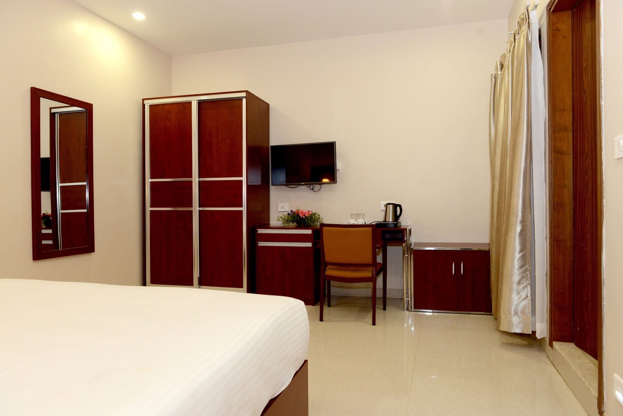 Awinco International Premium Room 3