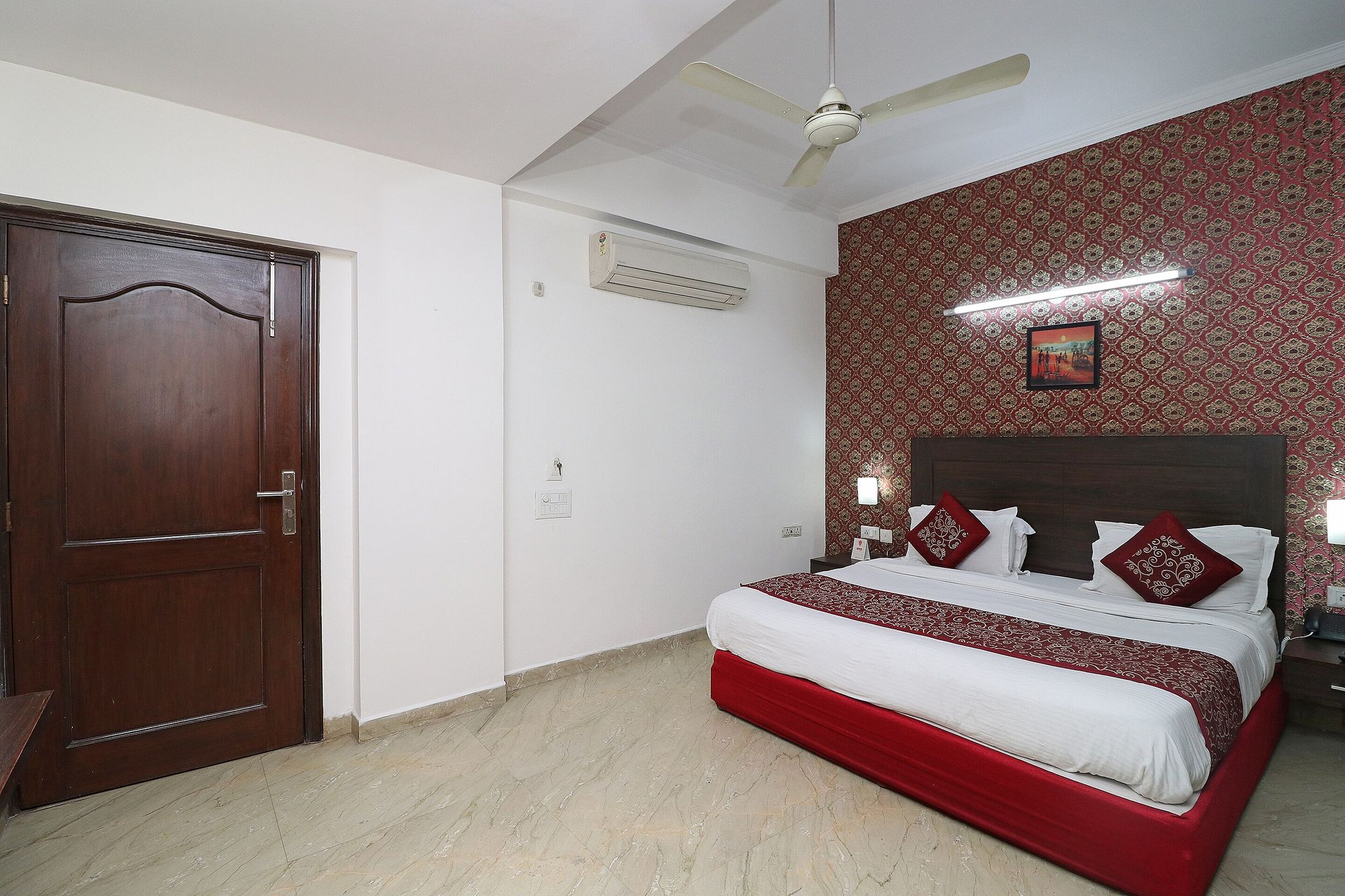 Hotel Jashn Inn Studio Room  4