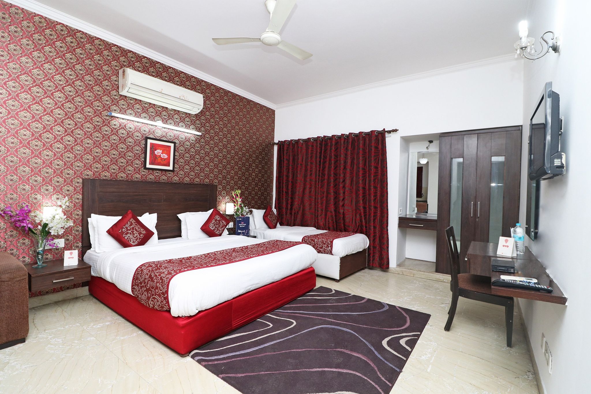 Hotel Jashn Inn Studio Room  17