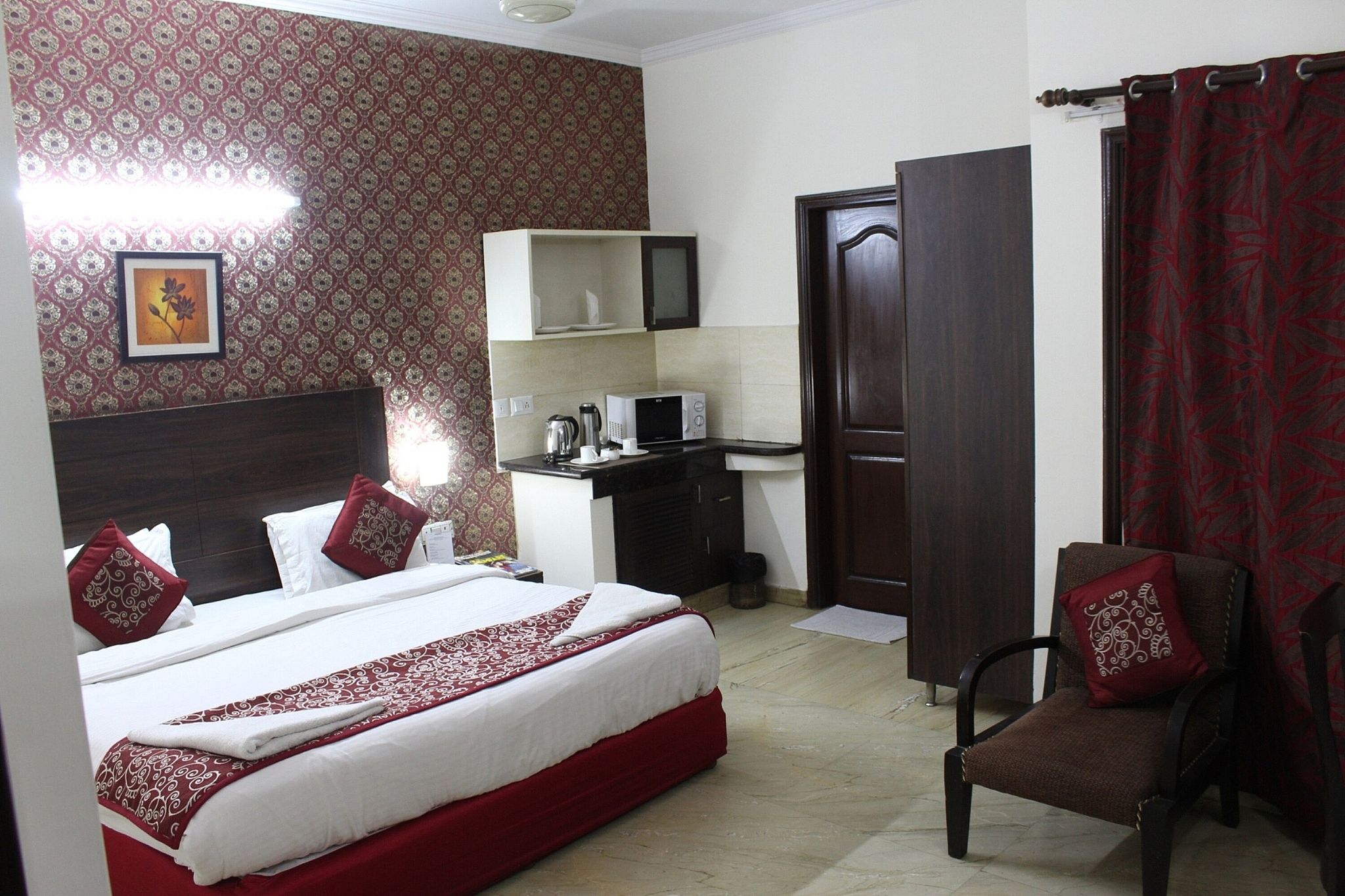Hotel Jashn Inn Studio Room  8