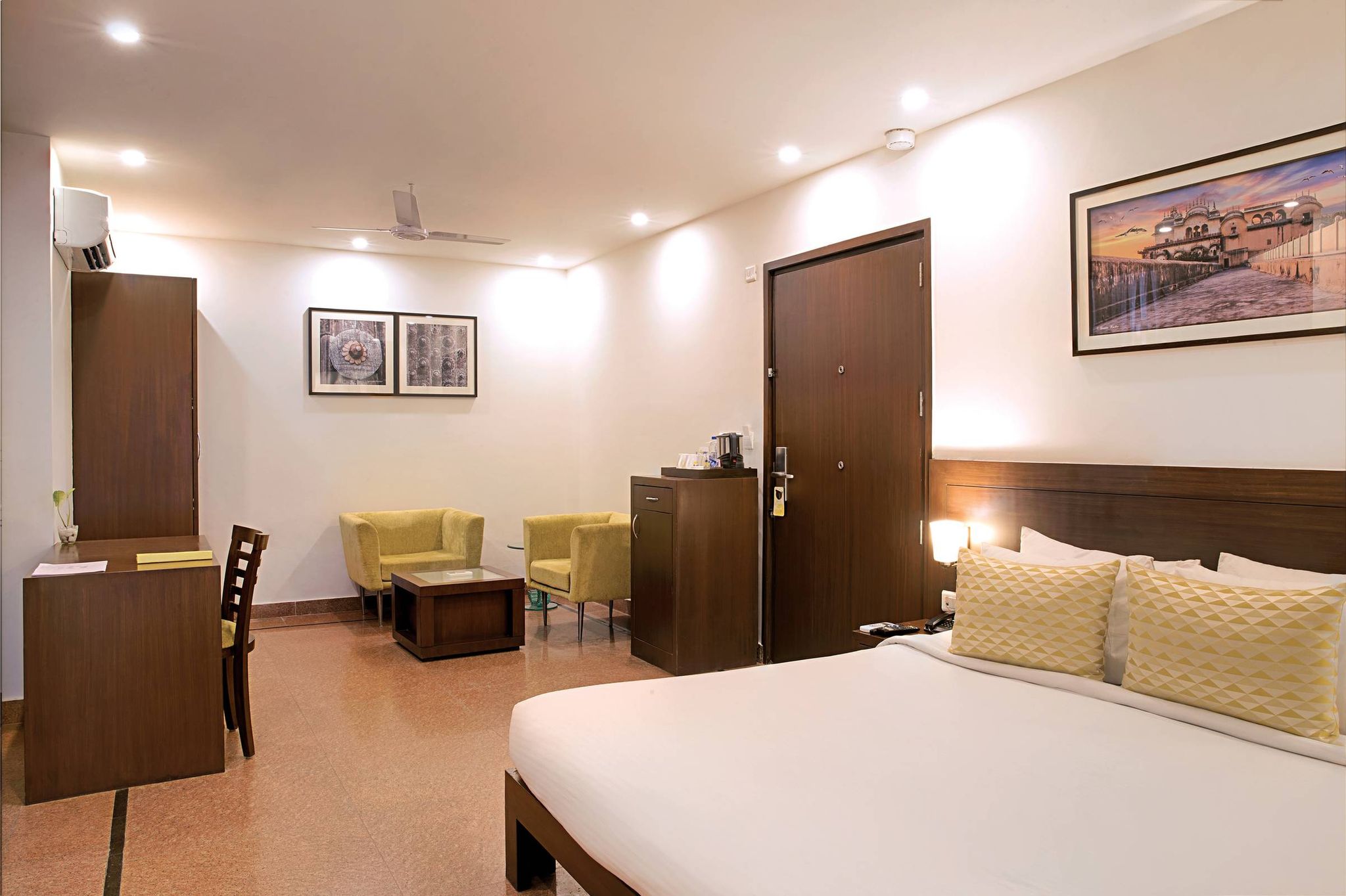 Lemon Tree Hotel, Alwar Business Room 12