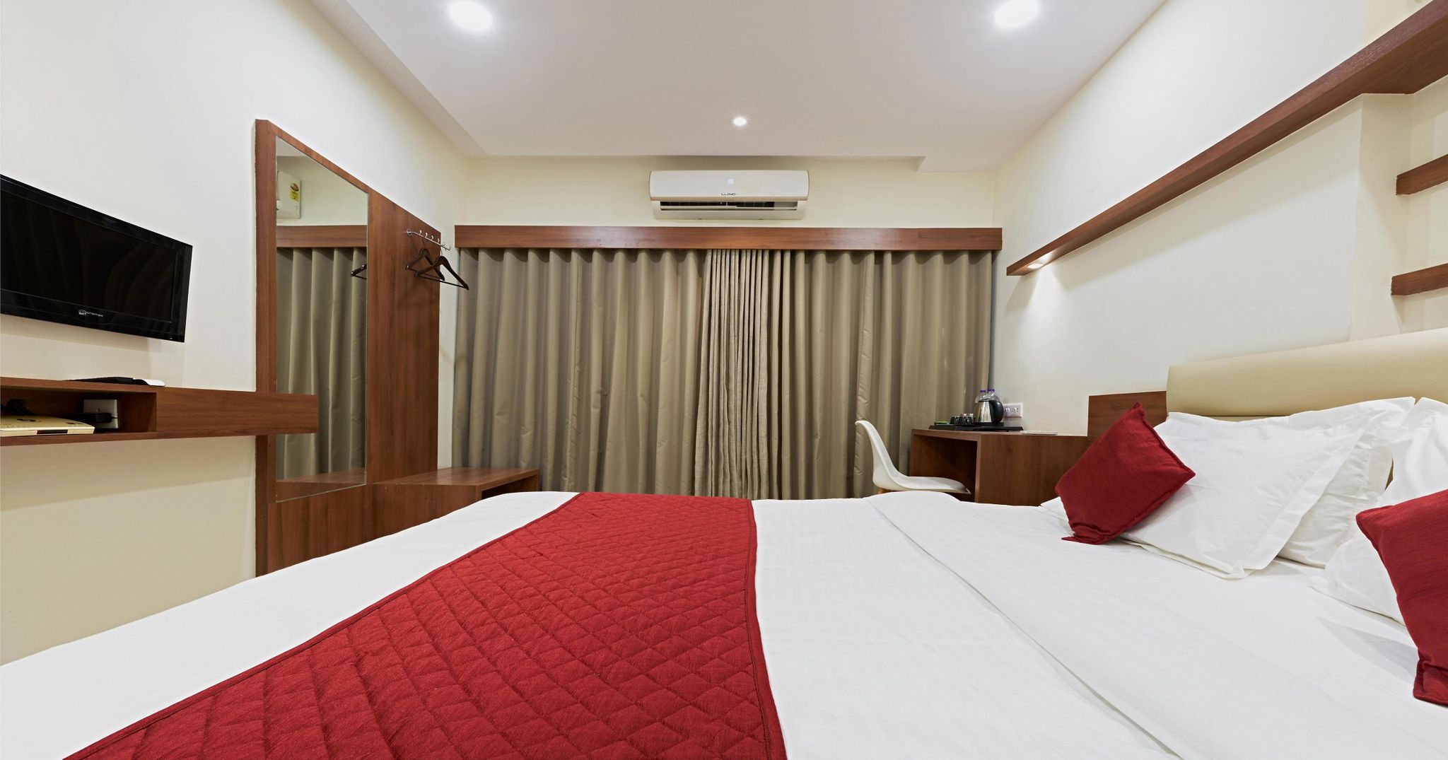 Hotel Sai Deluxe Executive Non A/c 2