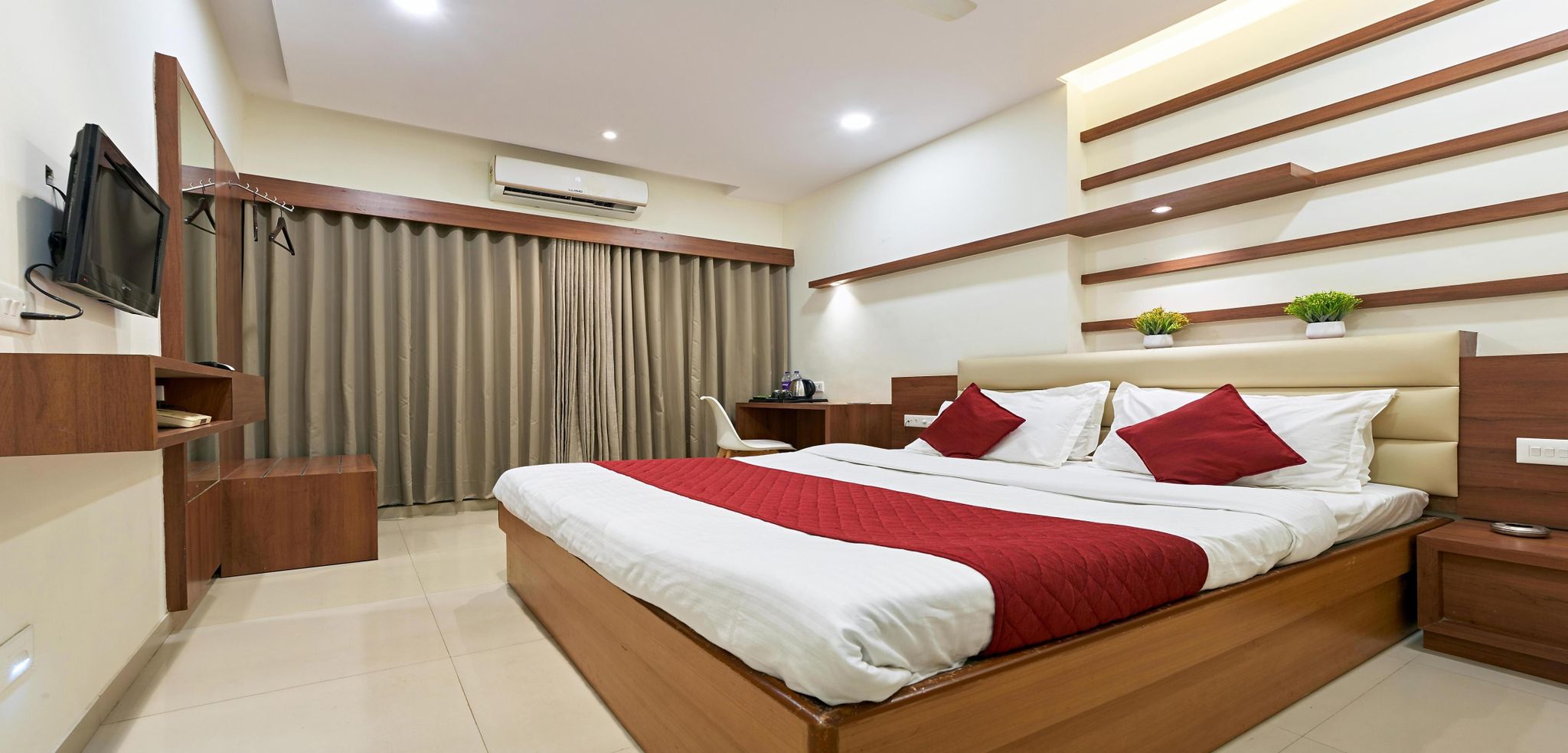 Hotel Sai Deluxe Executive Non A/c 11