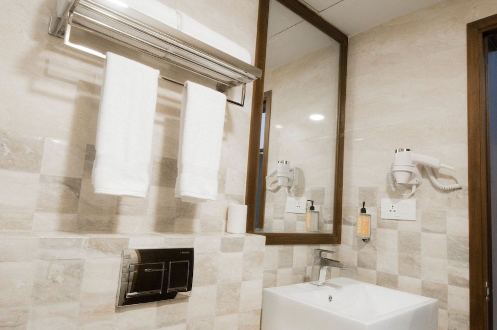 BloomSuites Calangute Superior Twin Room, 2 Twin Beds 5
