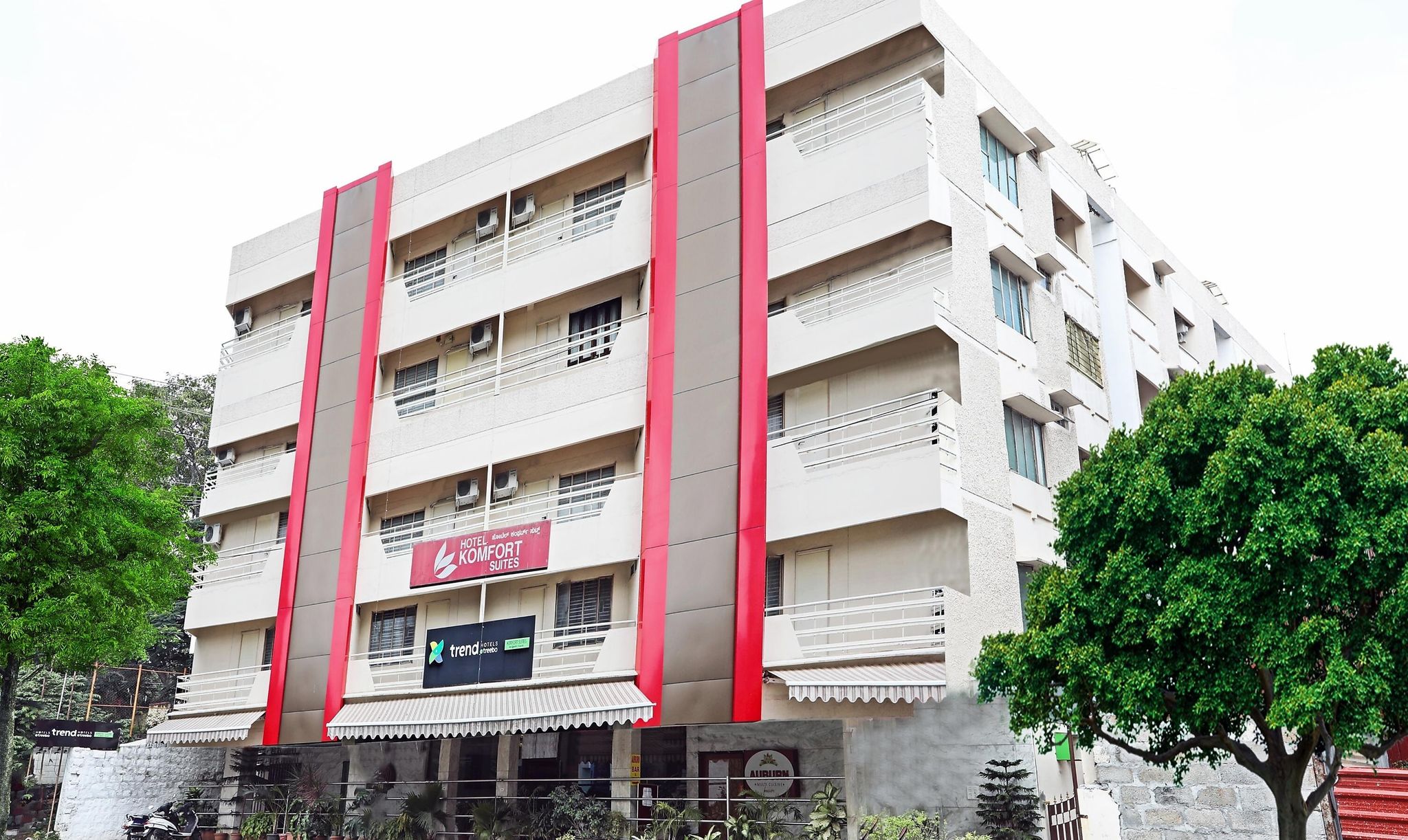 undefined Treebo Komfort Suites, 3 Km From Mysore Palace 10