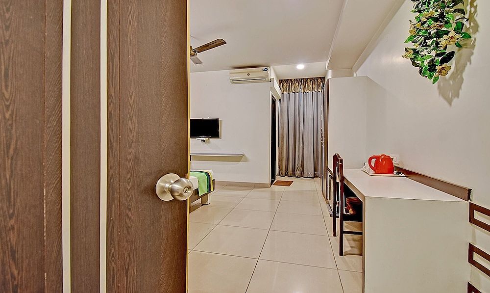 Treebo Raj Elegance Manyata Tech Park Standard Double Room 29