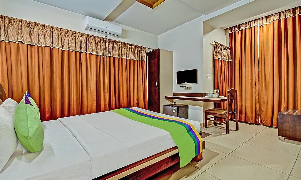 Treebo Raj Elegance Nagavara Double Room 4