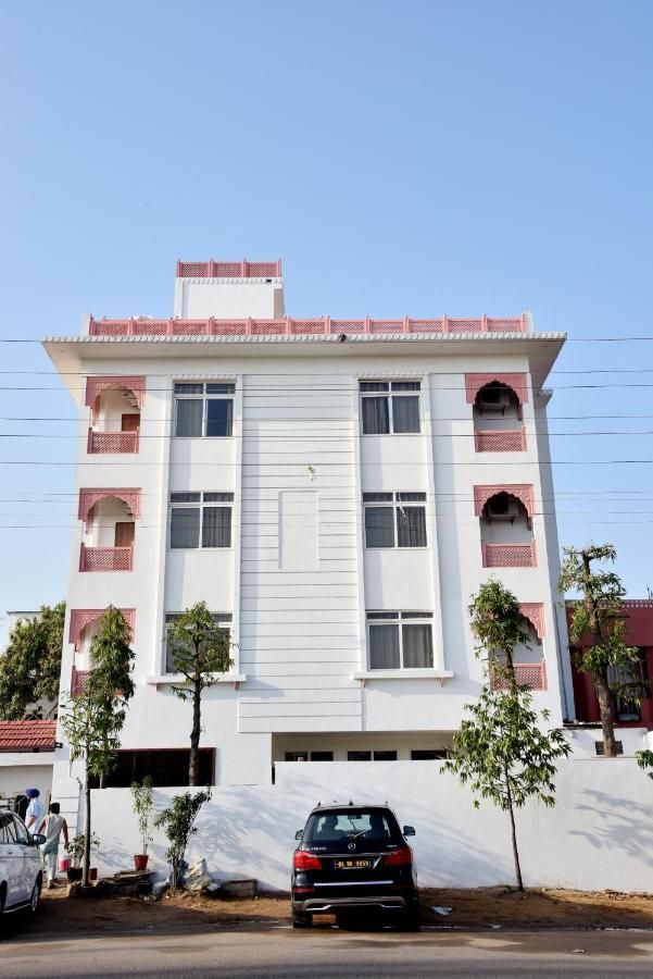 Hotel Exterior