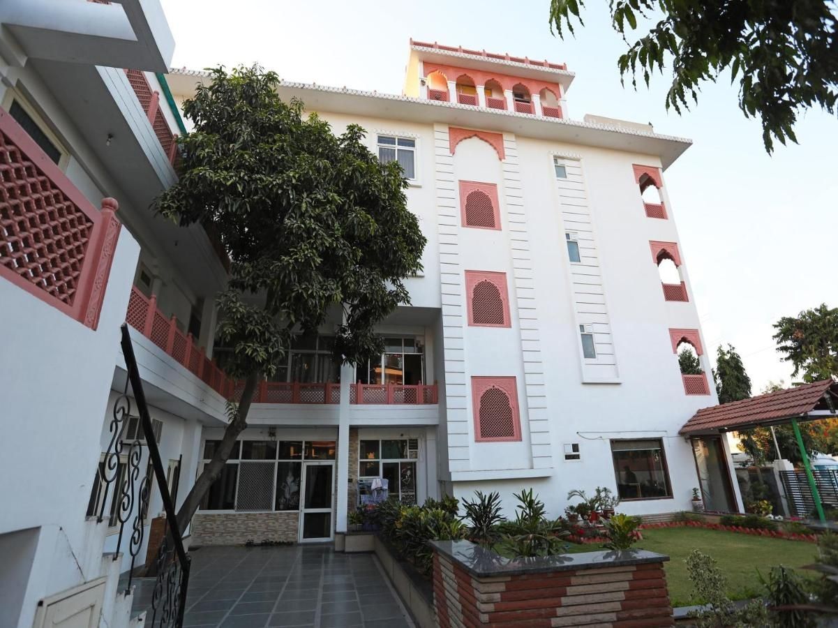 Hotel Exterior