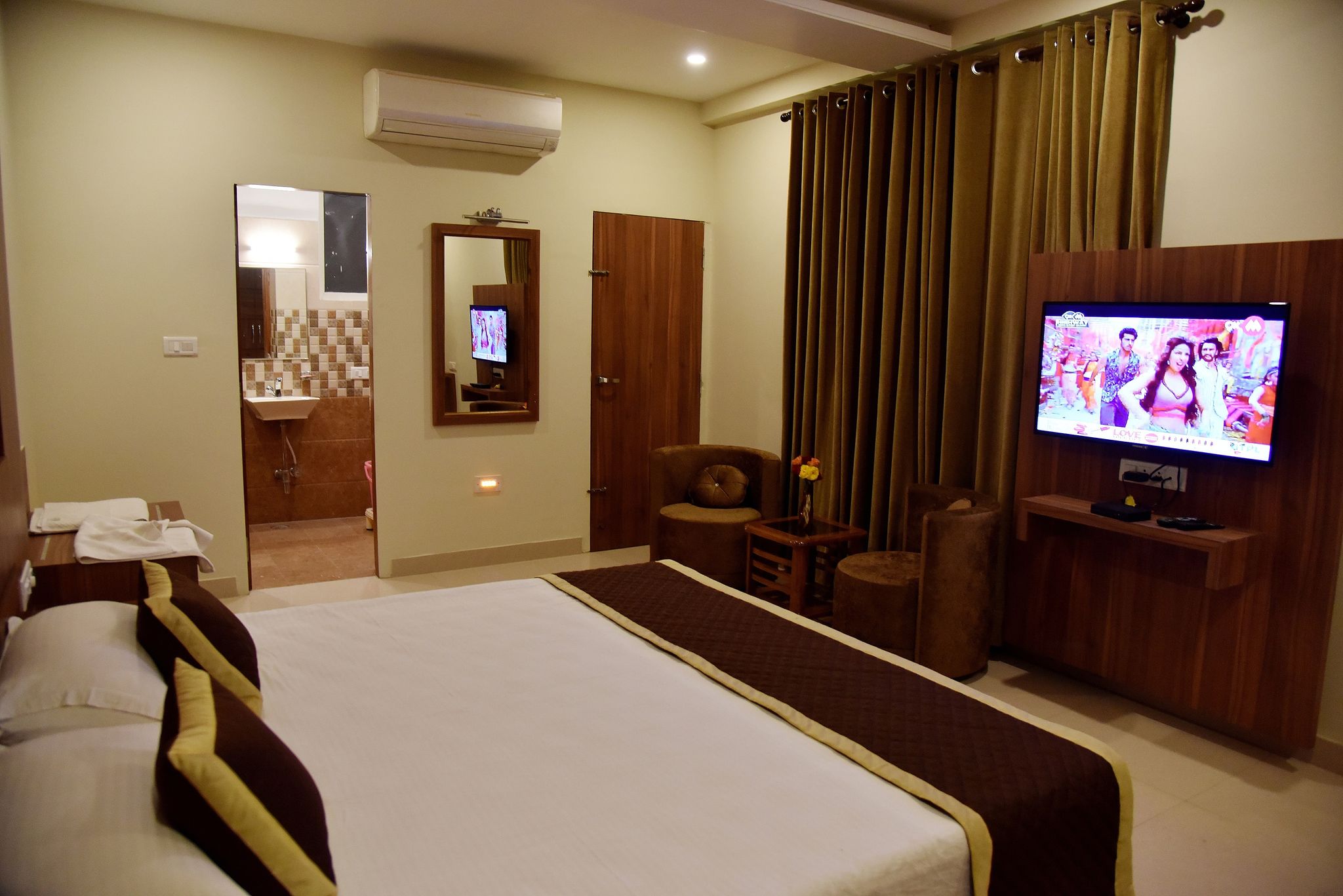 Hotel Triveni Residency Classic Room 20