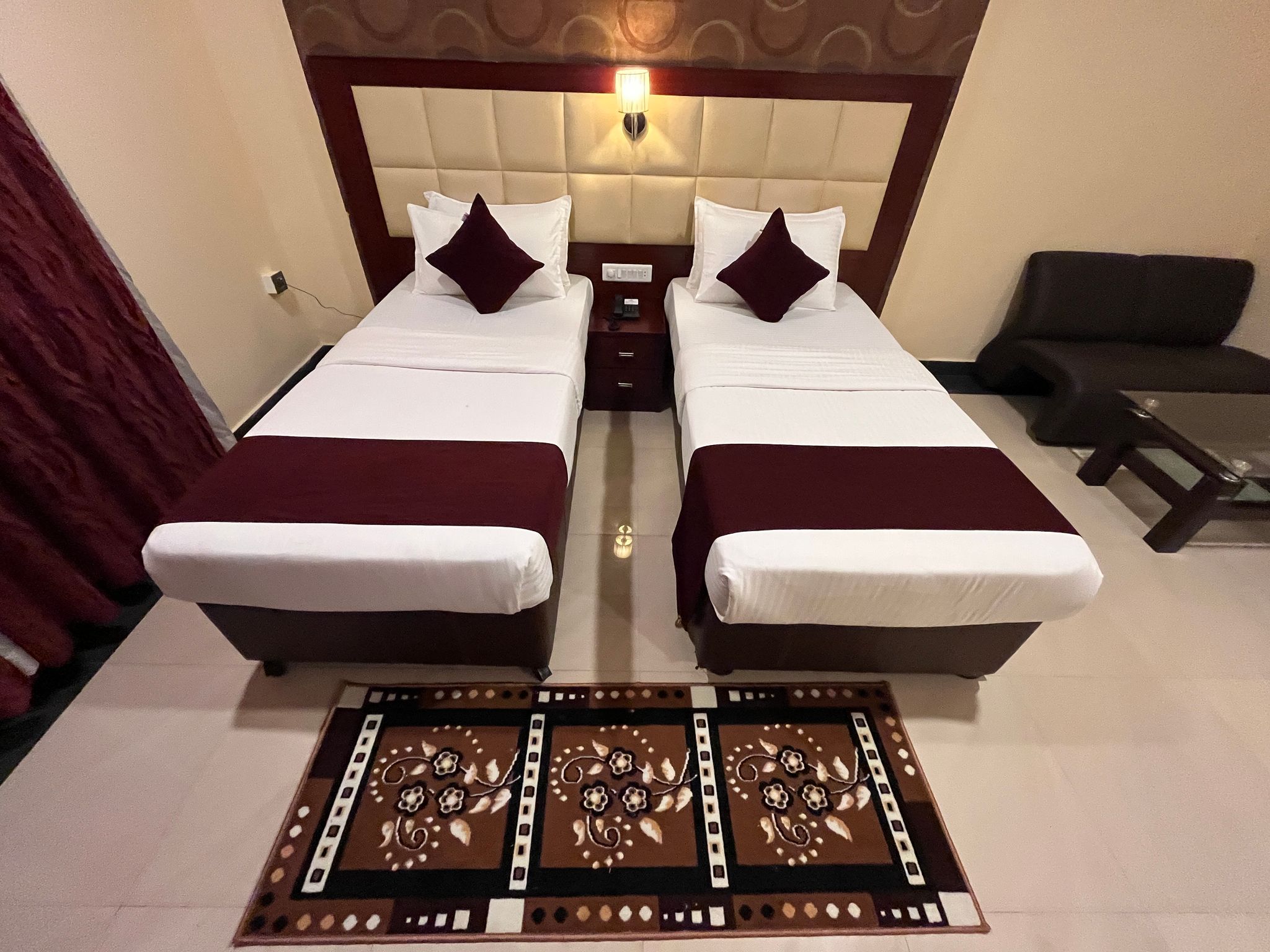 Twin Deluxe Room