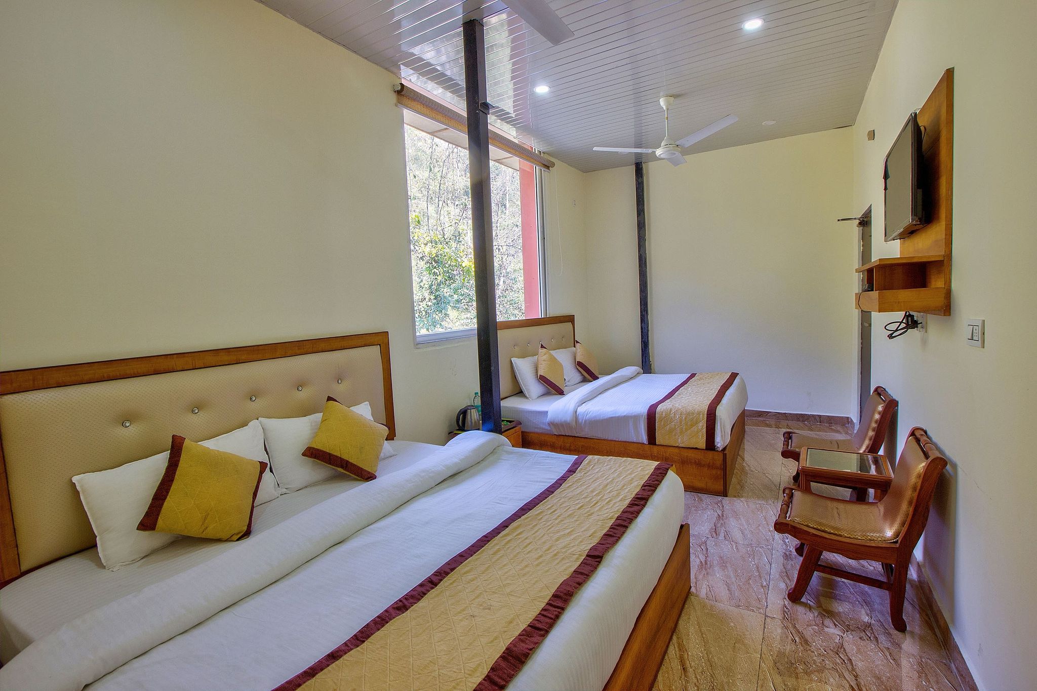 Hotel Bliss Valley- Hotel in Dharamshala Super Deluxe Hot and Cold AC Room - Beautiful View of Himalayas