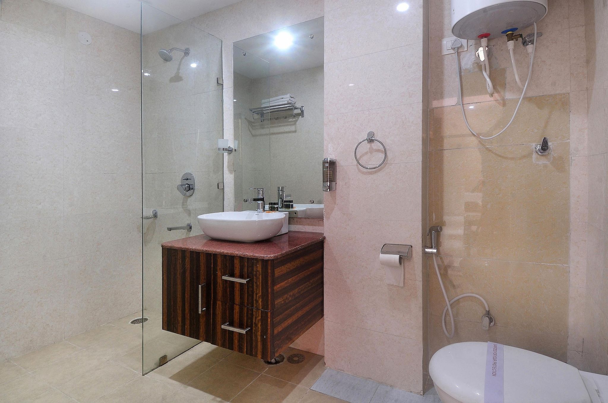 Hotel Bliss Valley- Hotel in Dharamshala Super Deluxe Hot and Cold AC Room - Beautiful View of Himalayas 11