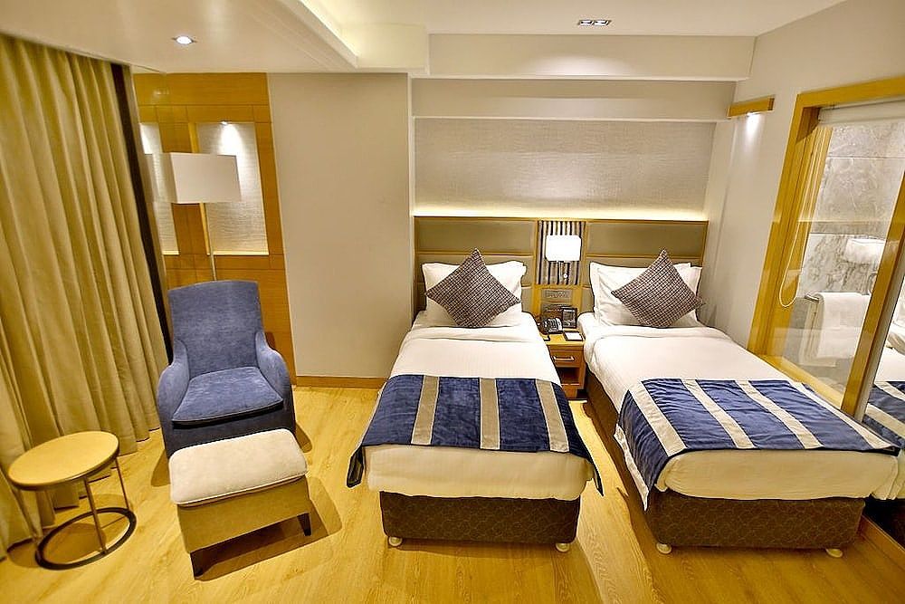 Regenta Central the Crystal Kanpur, Harsh Nagar Executive Room, 1 King Bed, Non Smoking, City View 5