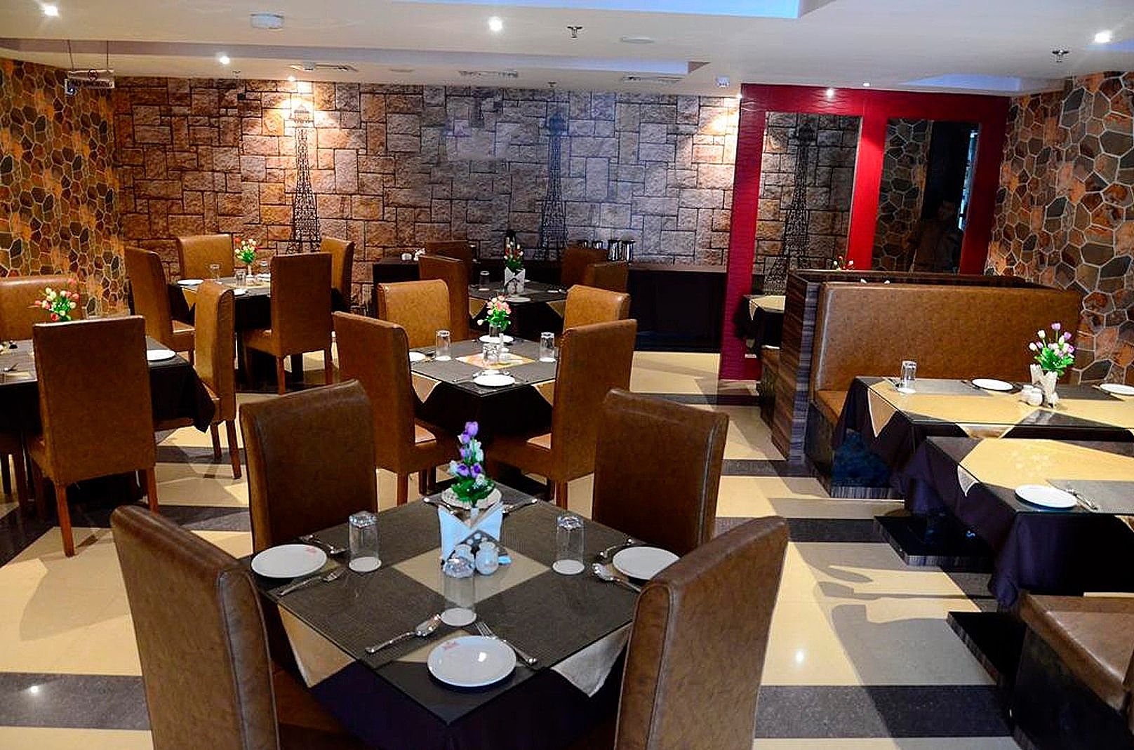 undefined Hotel Sapphire Plaza 4