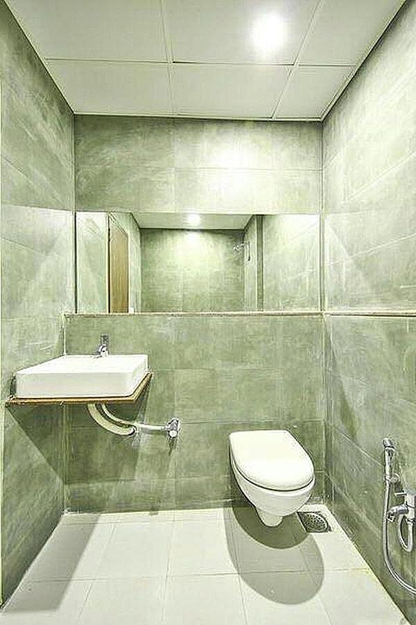 Hotel Flora Deluxe King Room 5