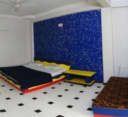 Hotel Ujjain Pride Deluxe Room 8