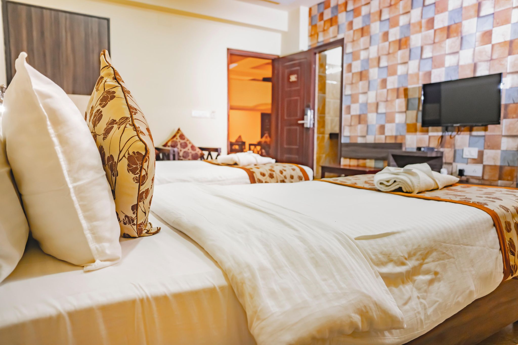 The Loft Hotel Executive Twin Room 3