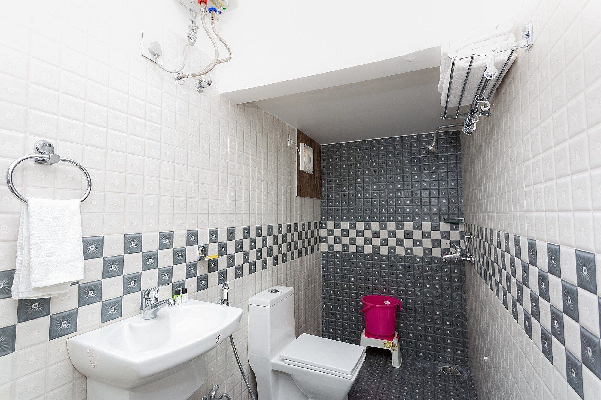 Hotel Castle Inn by Castle Hotels Super Deluxe Room 9