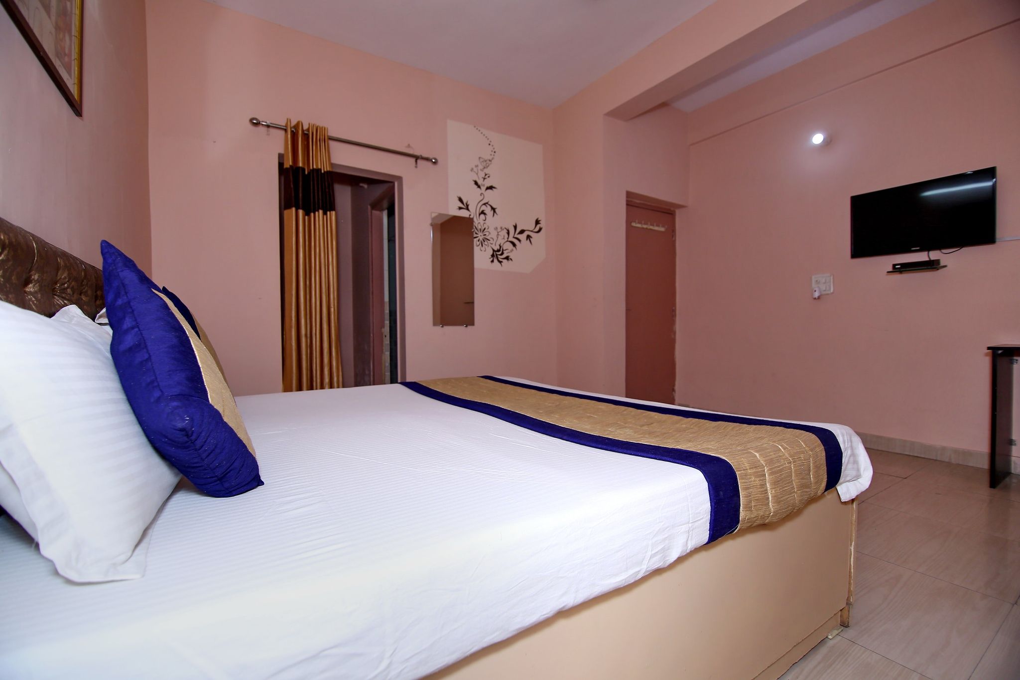 OYO 8907 The Nest Classic Triple Room 8