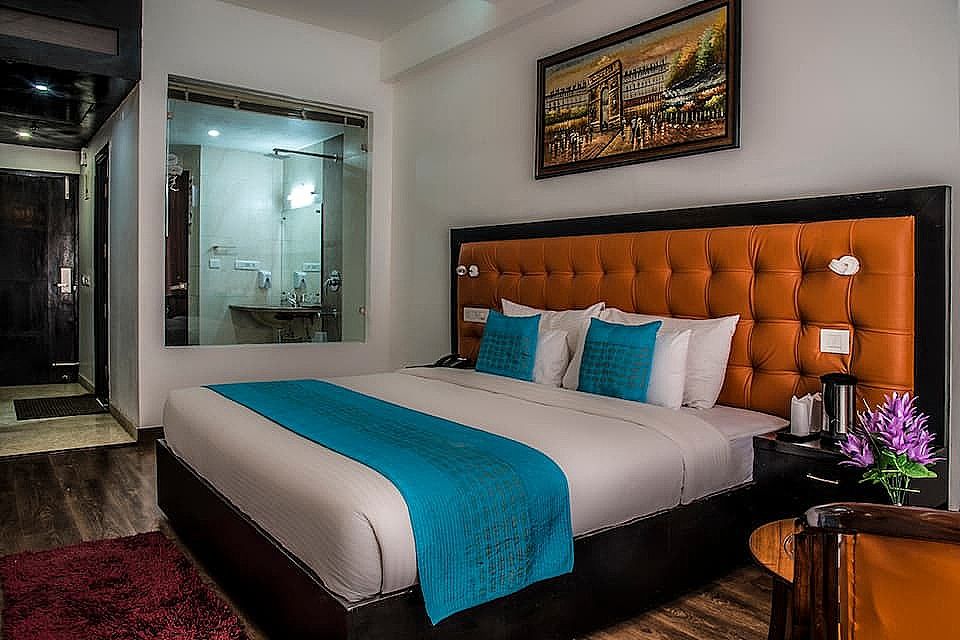 Andaz Shimla Deluxe Room 8