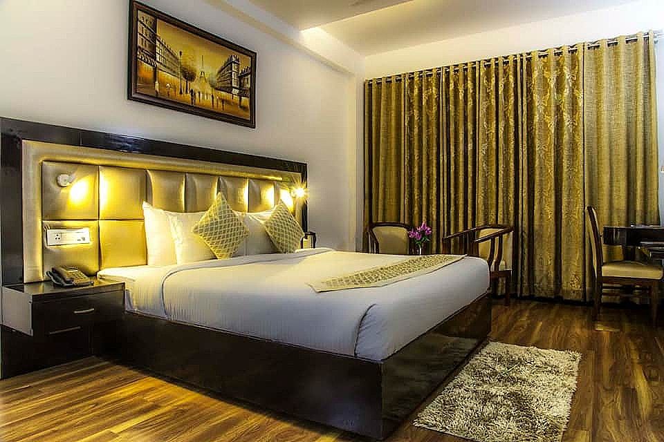 Andaz Shimla Deluxe Room 9